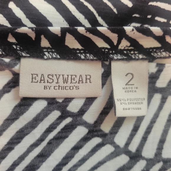 Chicos Womens Black and White Patterned Top. Size 2= Large/12 - Picture 3 of 5